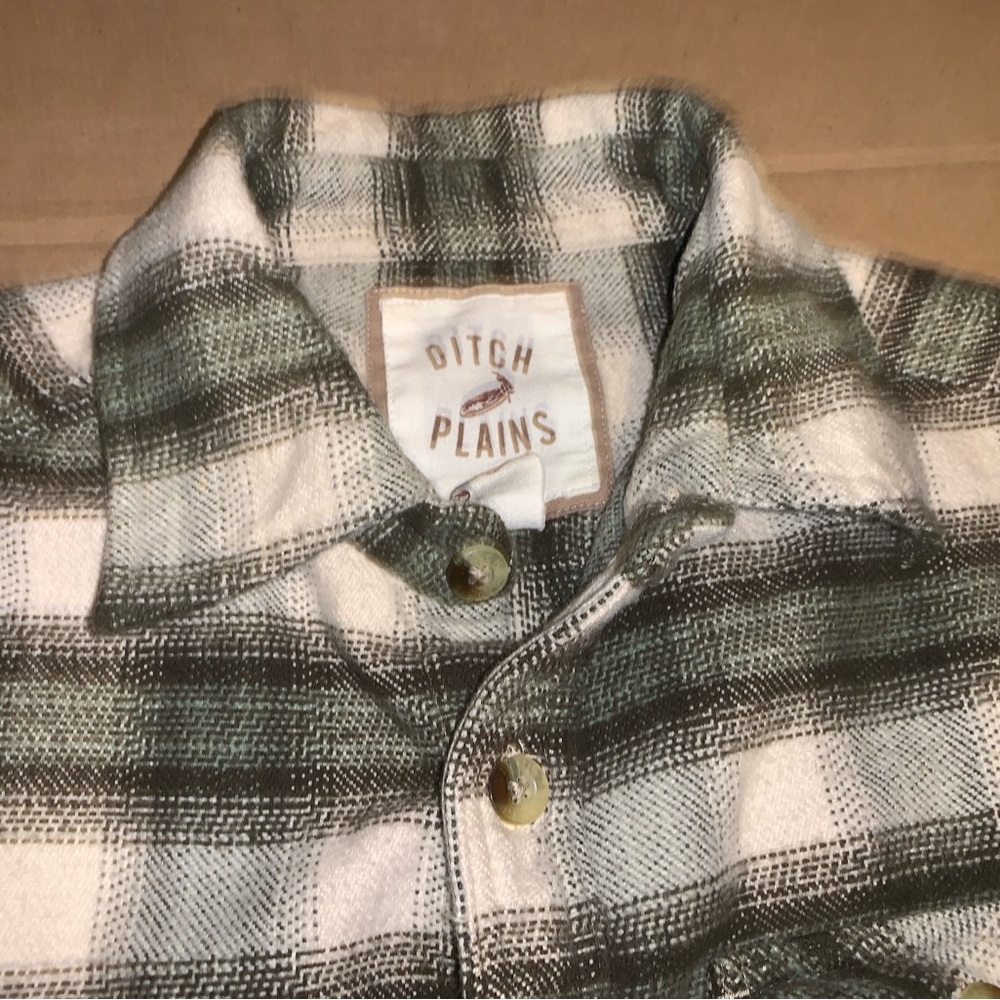 Thick 100% Cotton Plaid Button Down Men’s Shirt Ditch Plains RN#121381